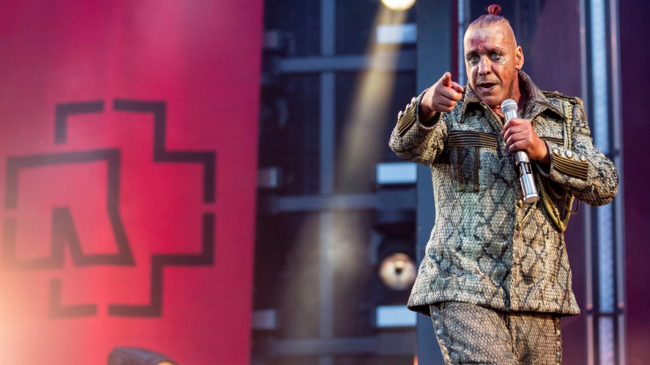 Тилль Линдеманн, фронтмен Rammstein находится в реанимации в связи с заражением коронавирусом