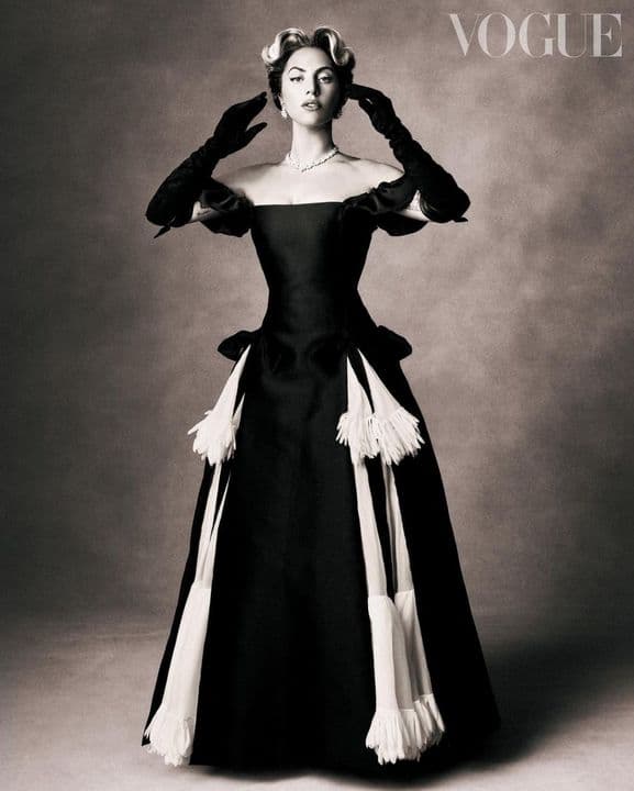 Леди Гага в пафосной фотосессии в итальянском Vogue