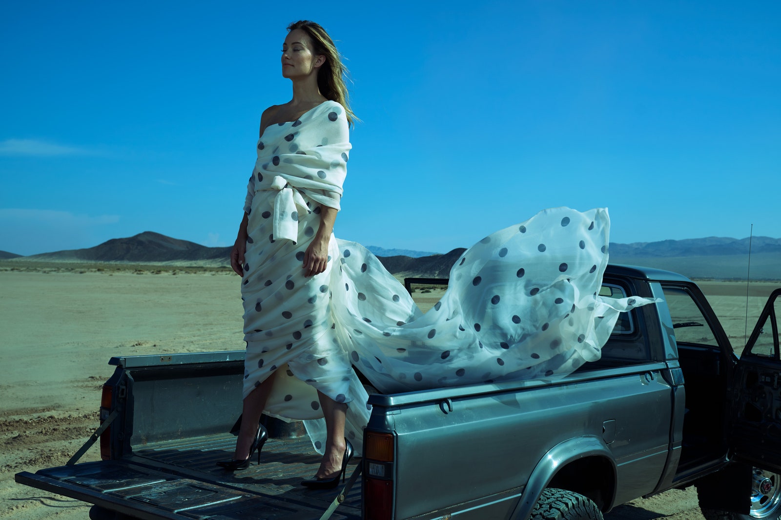 Оливия Уайлд снялась в утонченной фотосессии для Vogue