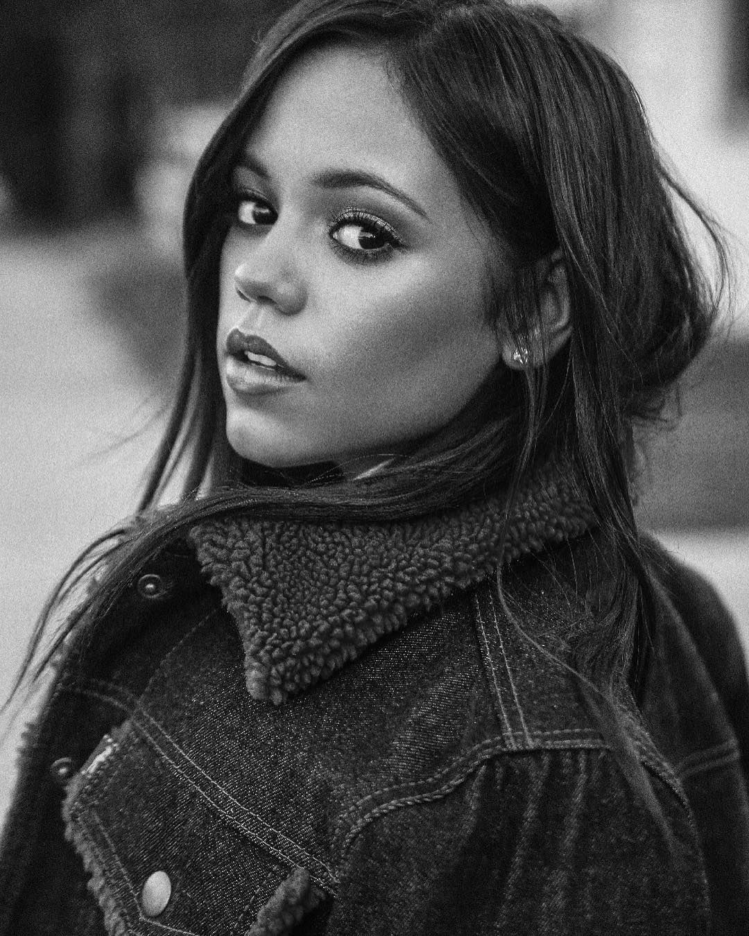 Jenna ortega. Джена Ортега. Дженна Мари Ортега. Джена Ортега няня. Дженна Ортега 1999.