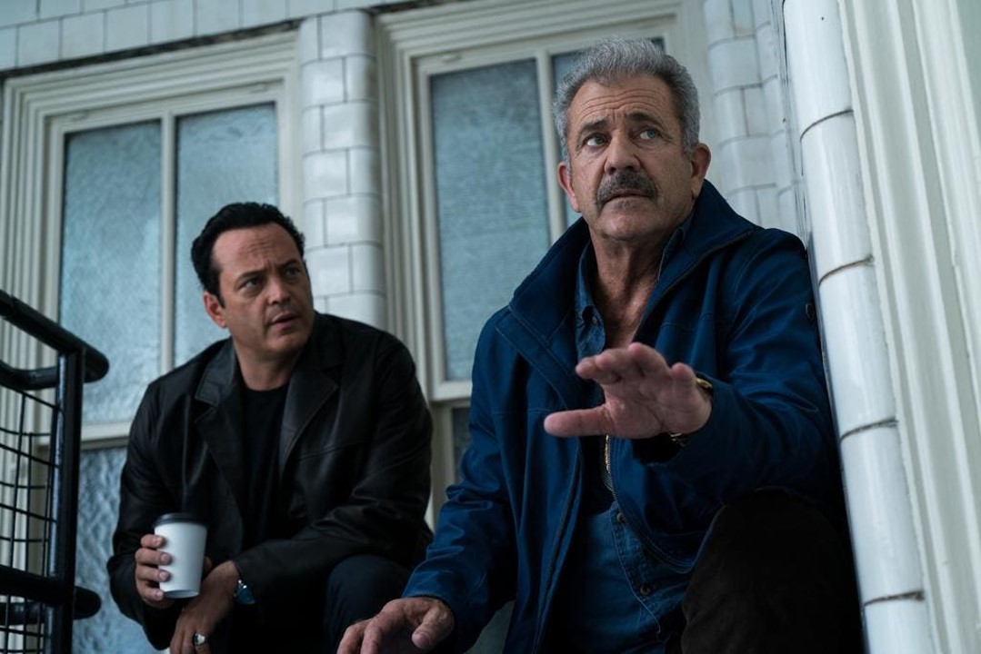 Закатати в асфальт (Dragged Across Concrete) 2018