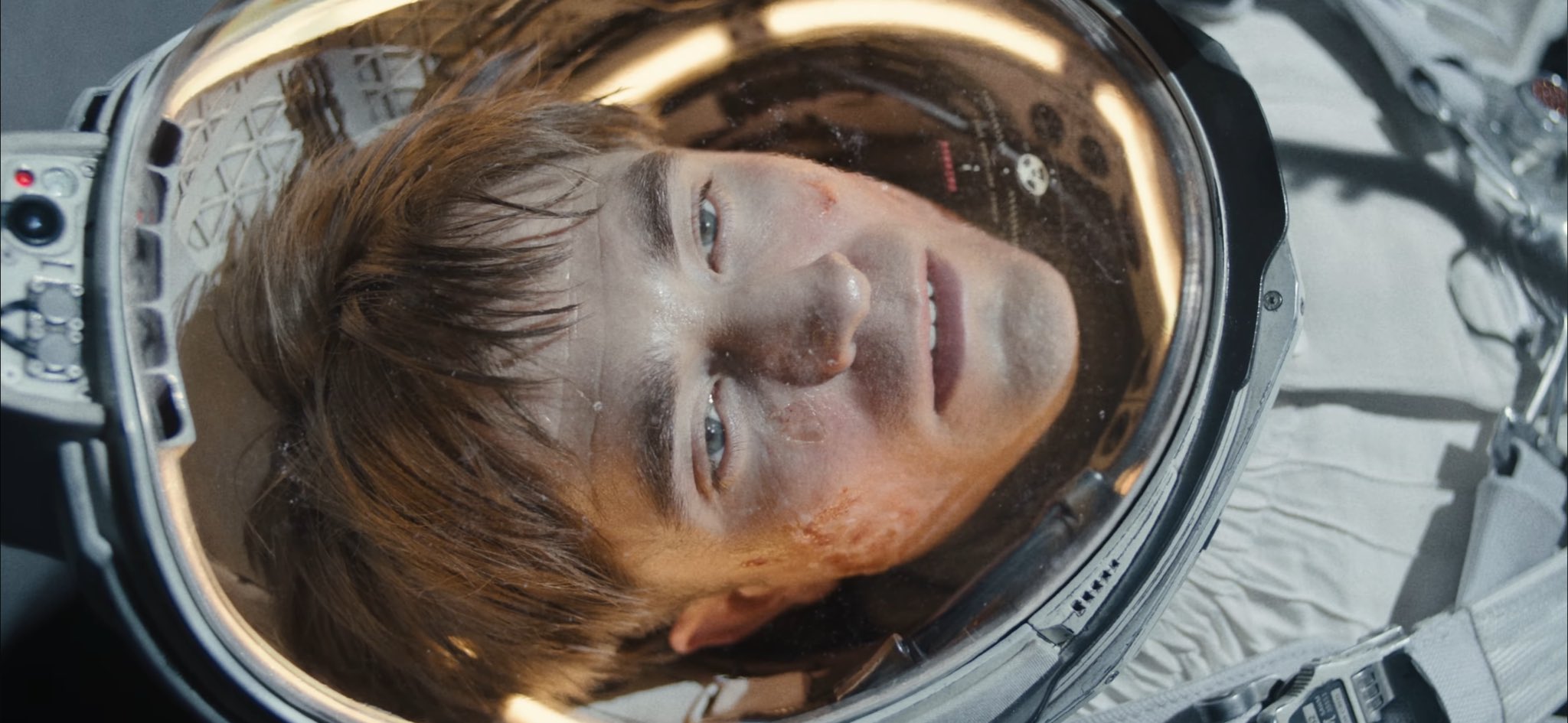 Роберт Паттінсон повертається на великі екрани з фантастикою