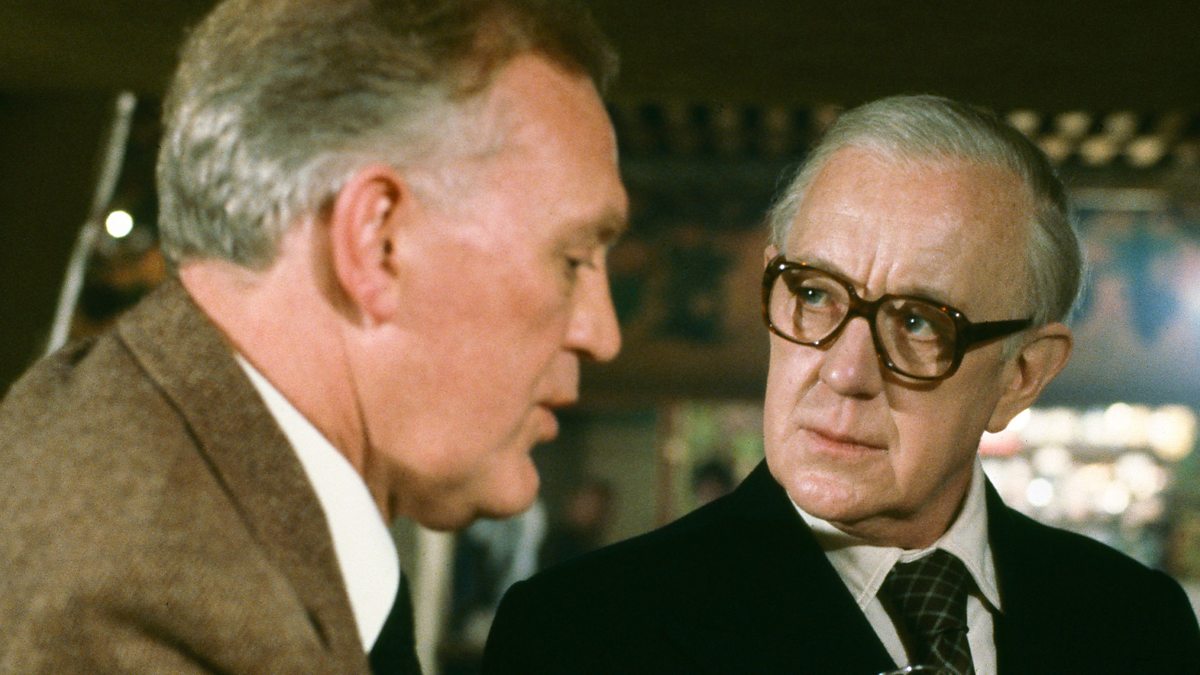 Шпигун, вийди геть! (Tinker Tailor Soldier Spy; Кітляр, кравець, солдат, шпигун) 1979