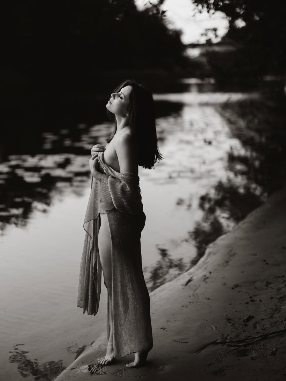 Антоніна Хижняк у відвертій літній фотосесії