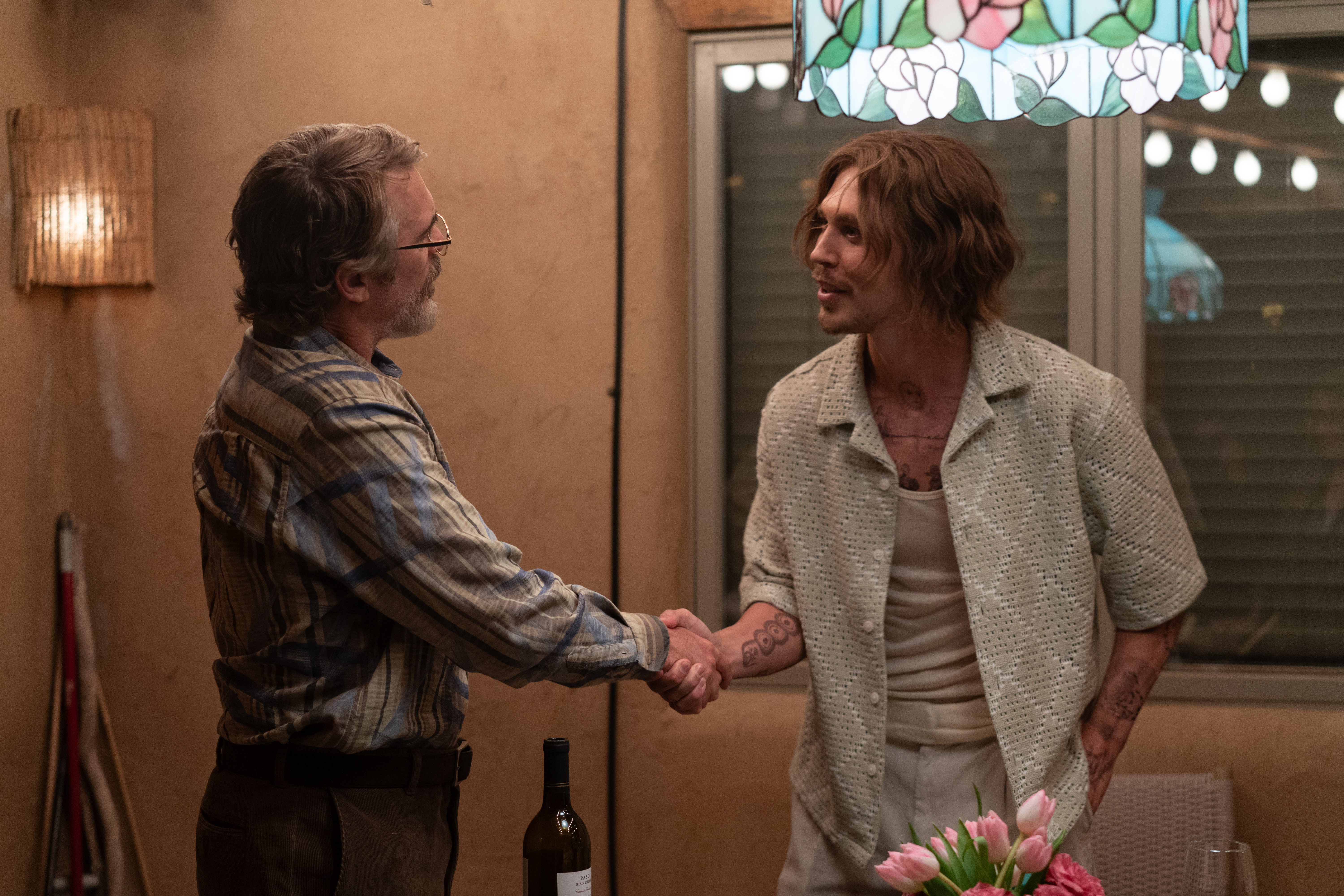 “Еддінгтон” комедійний трилер із Хоакіном Феніксом, Педро Паскалем та Еммою Стоун у головних ролях