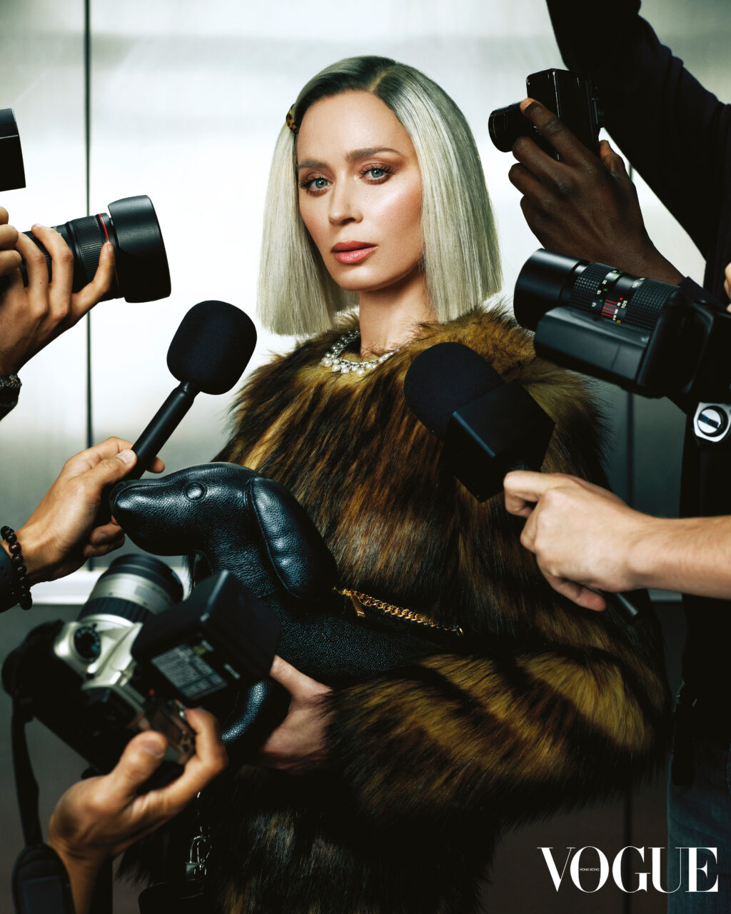 Емілі Блант в яскравій фотосесії для Vogue Гонконг