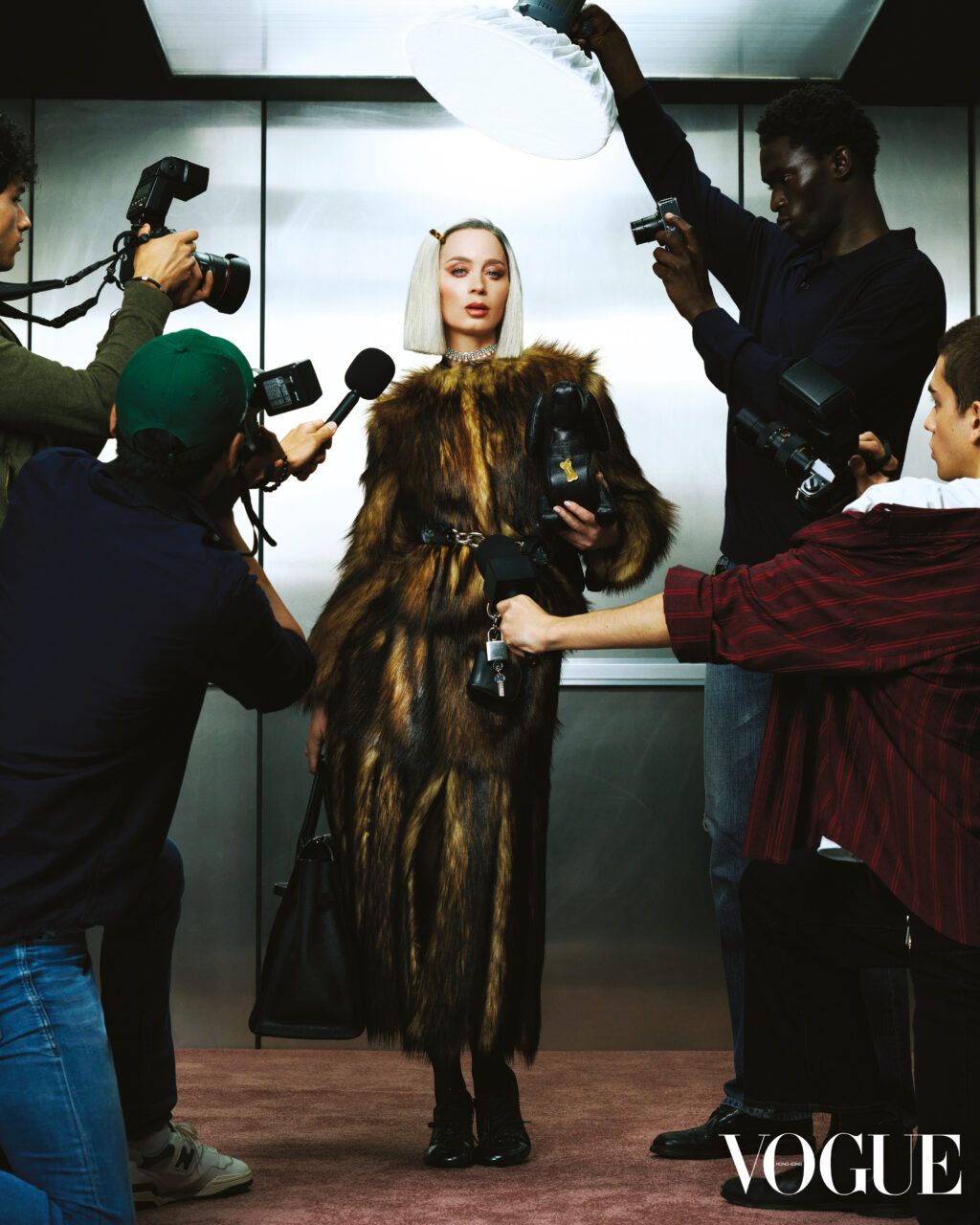 Емілі Блант в яскравій фотосесії для Vogue Гонконг