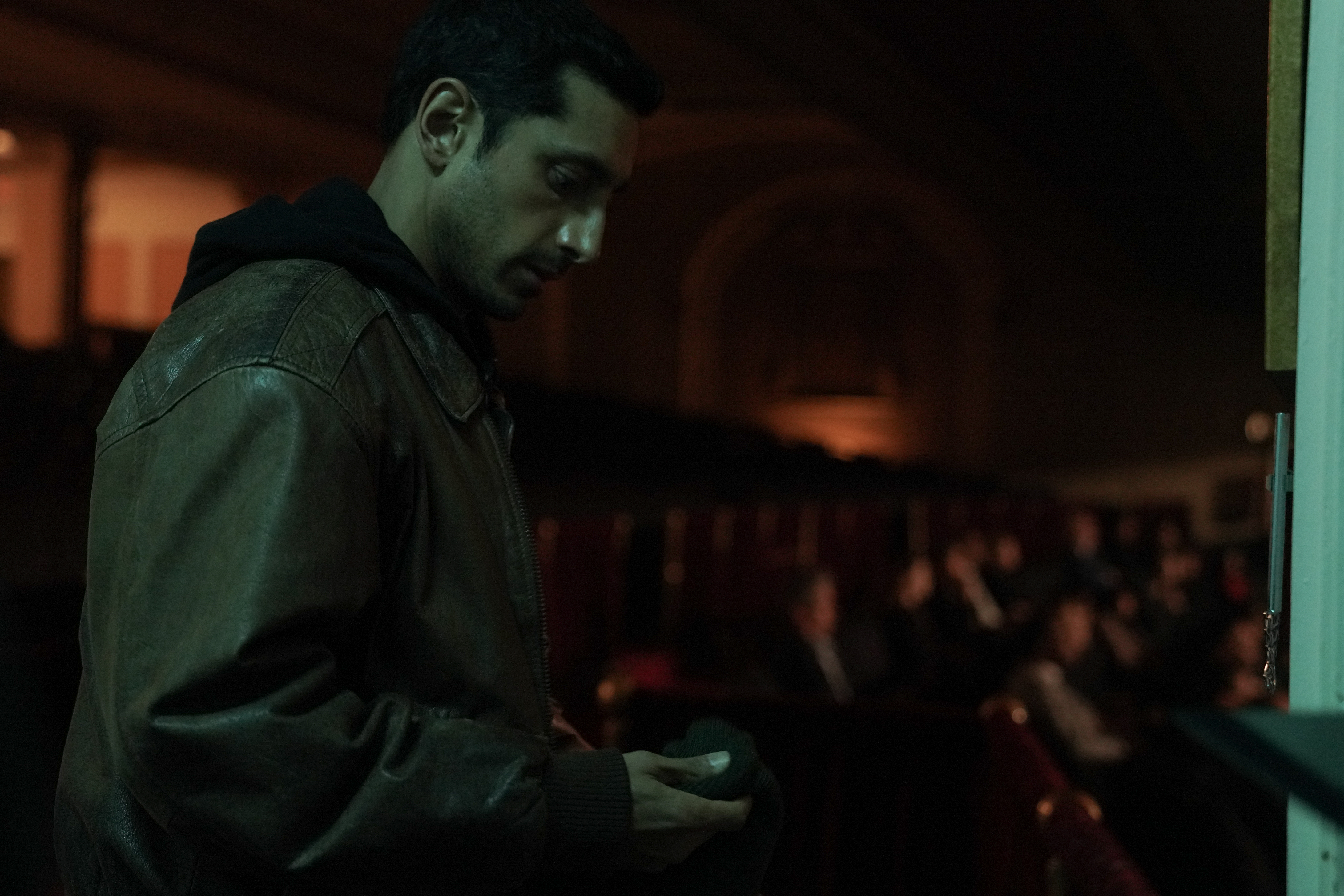 «Оператор» (Relay)