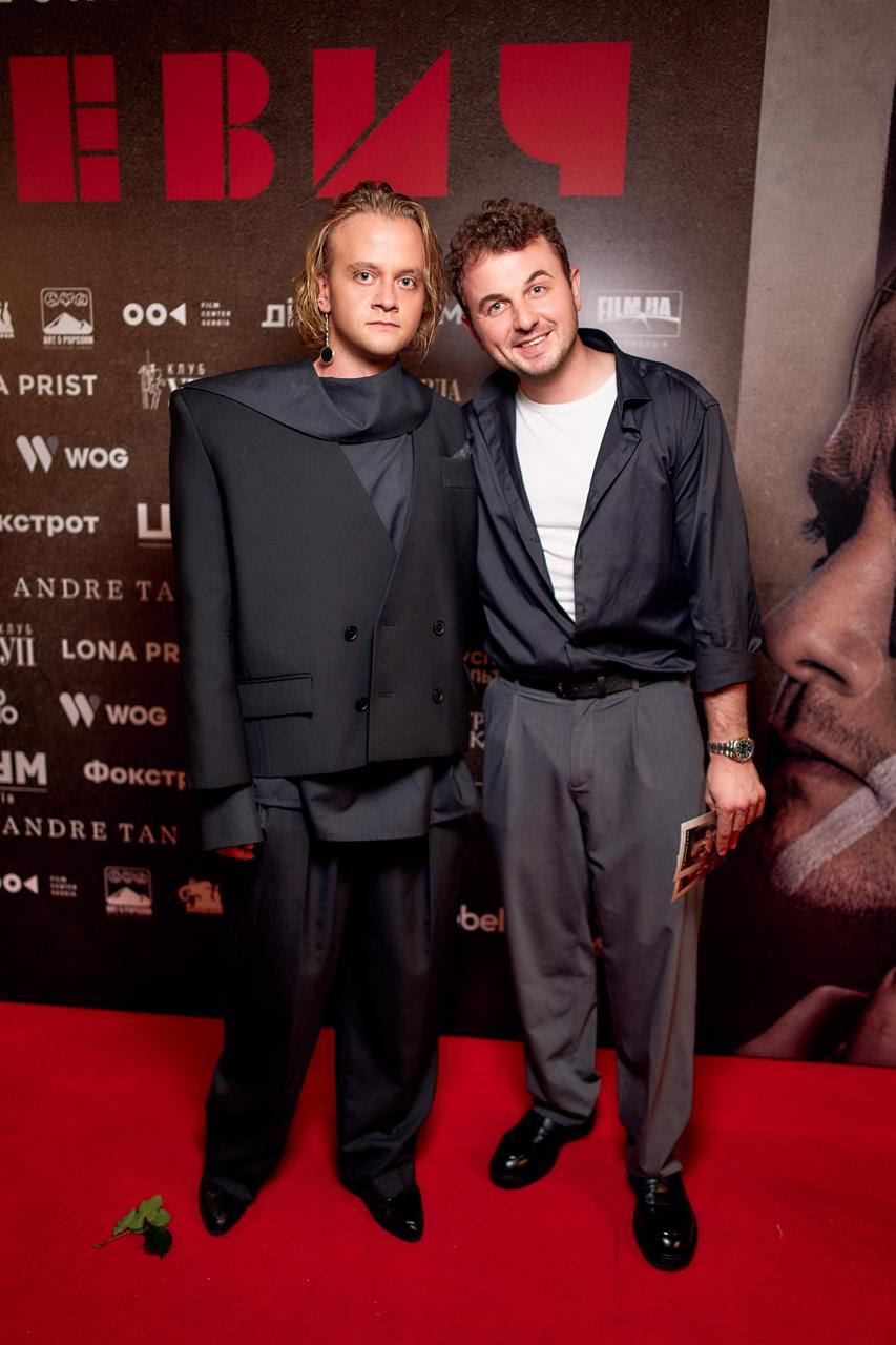 Фото Віталій Ажнов (актор), Євген Янович (актор, ведучий)