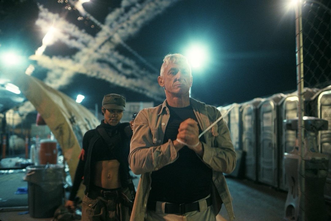 Одна битва за іншою (One Battle After Another)