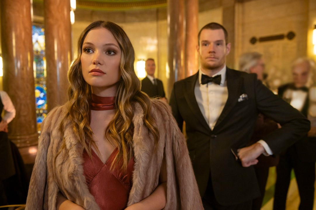 Святкове пограбування (Jingle Bell Heist) 2025