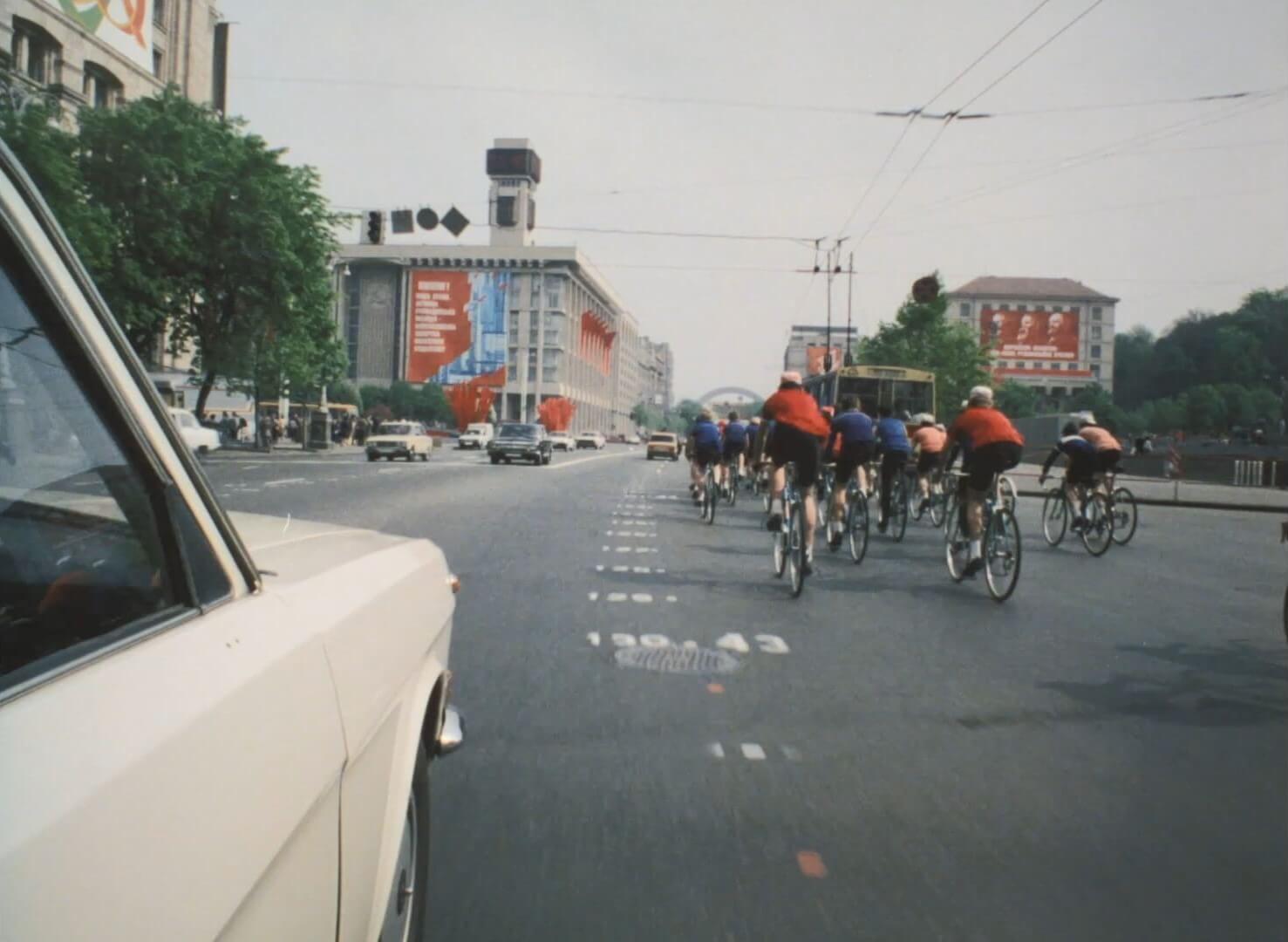Розпад (1990), реж. Михайло Бєліков