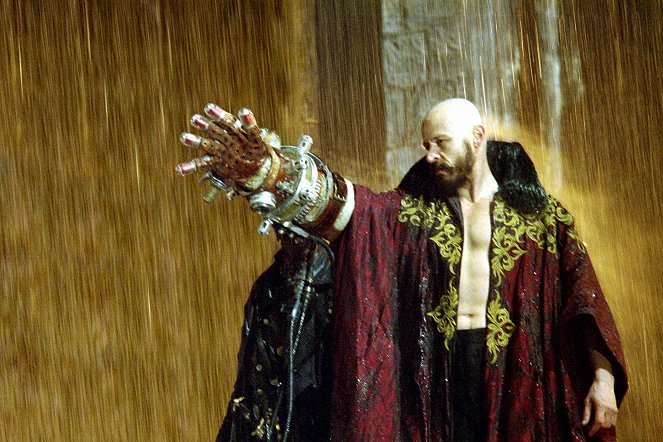Хеллбой (Hellboy) 2004