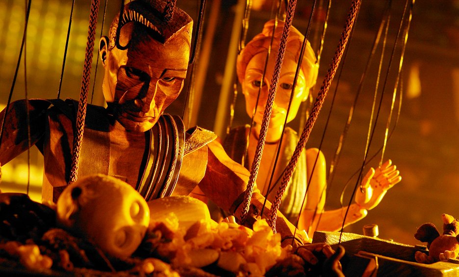 Нитки (Strings)&nbsp;2004